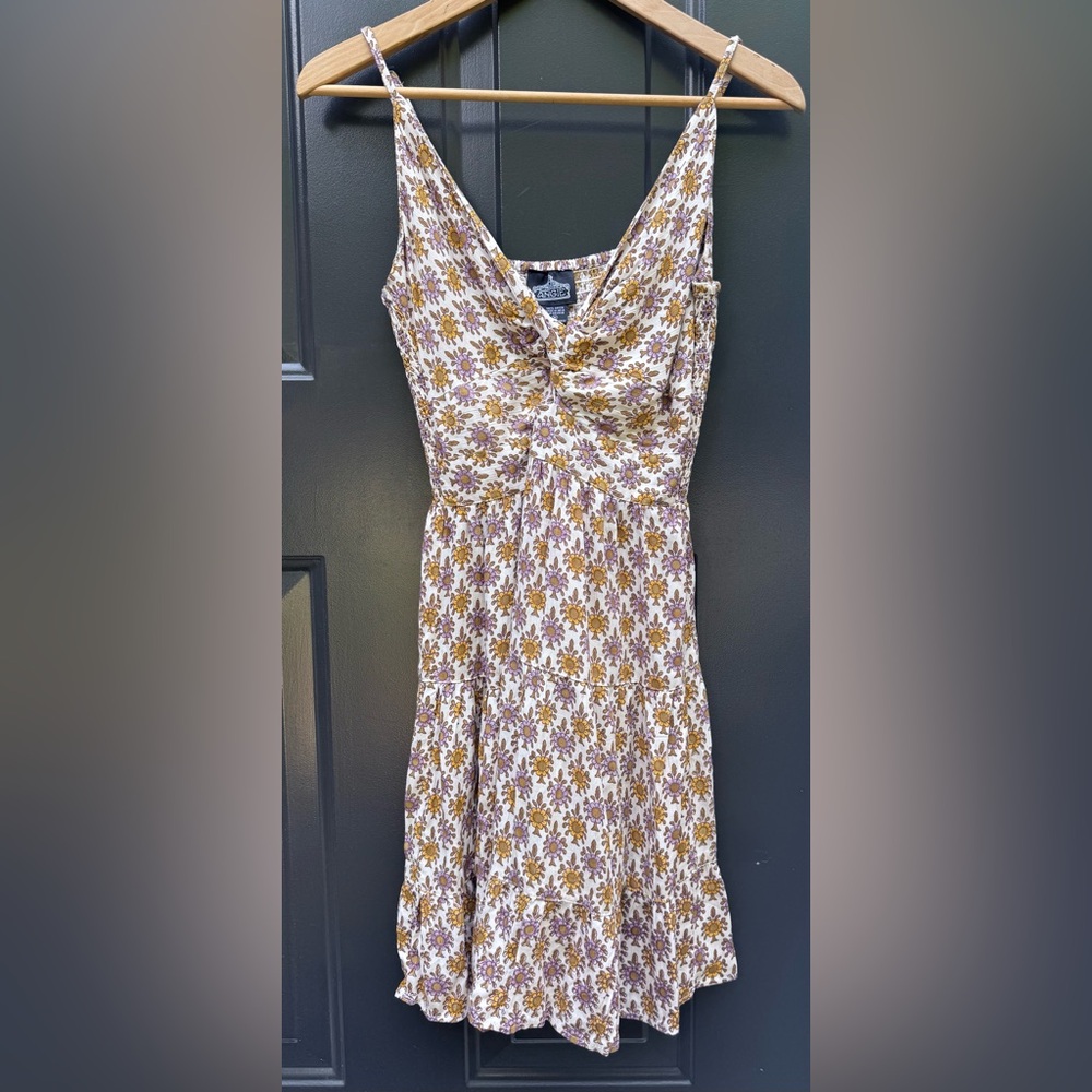 Angie Floral Twist Front Key Hole Dress